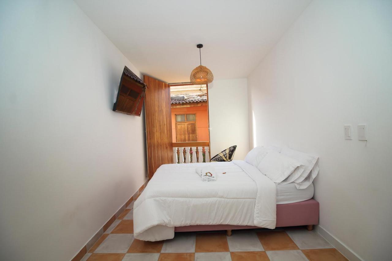 Hostal Casa Torres Centro Historico - Adults Only Картахена Экстерьер фото