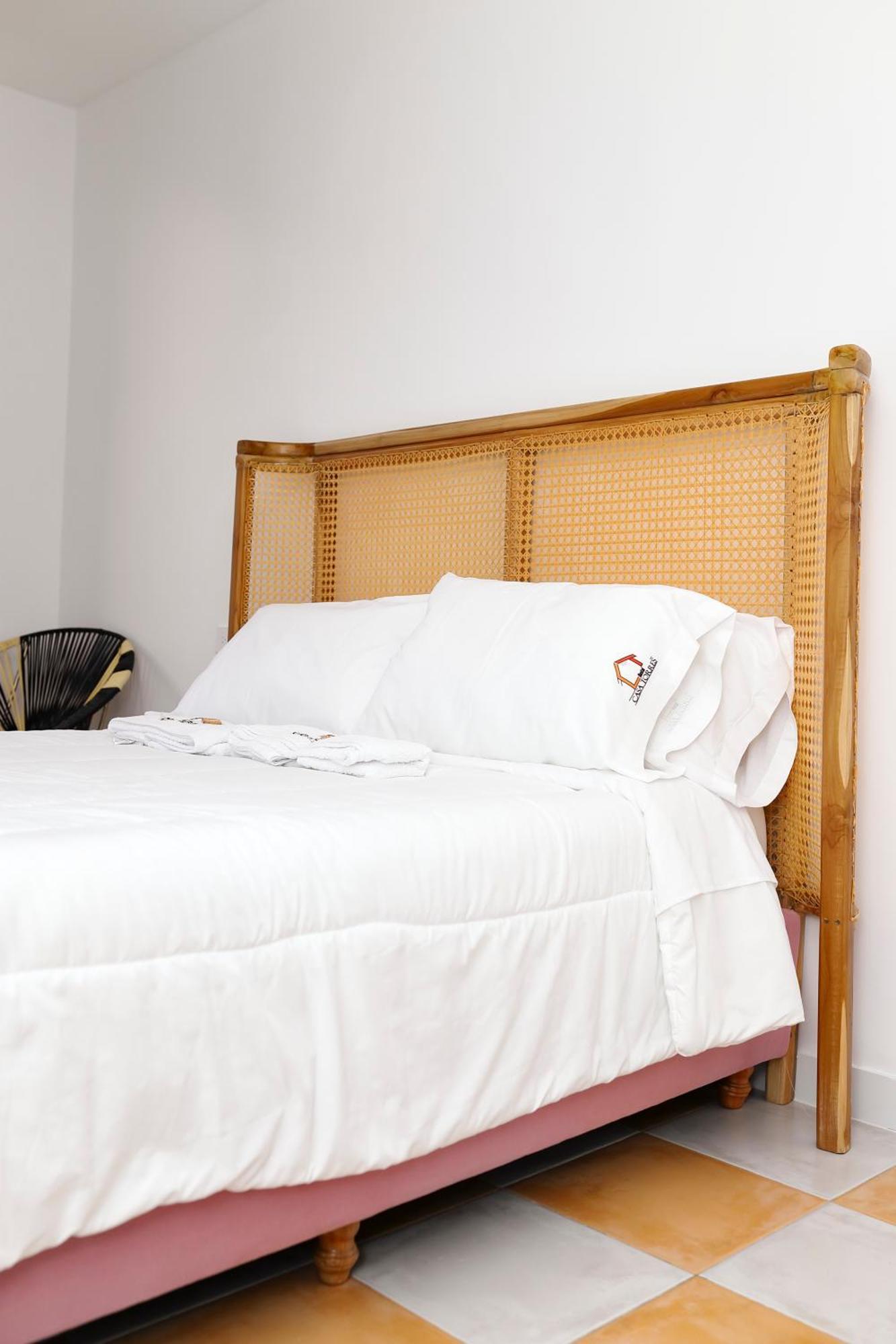 Hostal Casa Torres Centro Historico - Adults Only Картахена Экстерьер фото