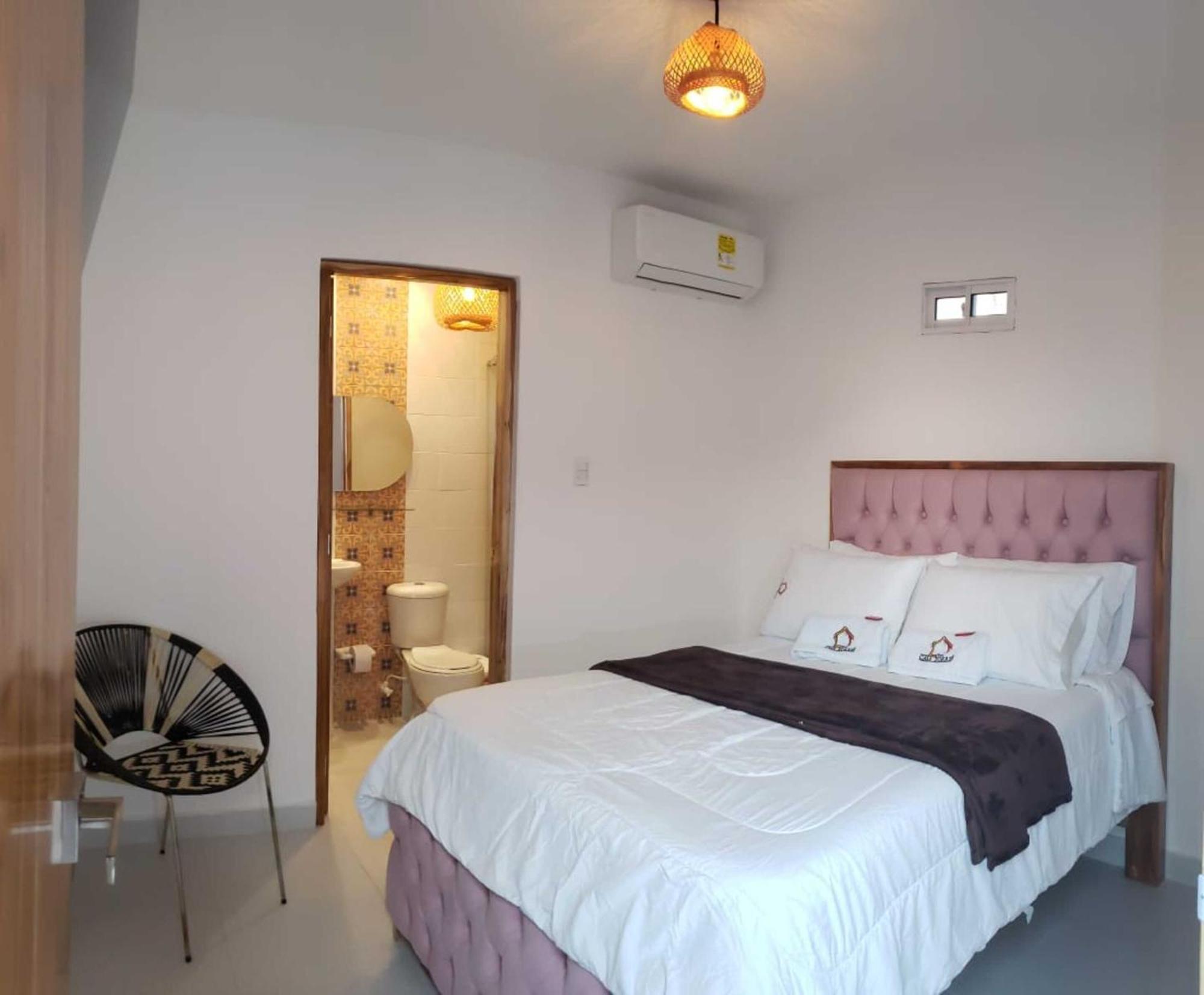 Hostal Casa Torres Centro Historico - Adults Only Картахена Экстерьер фото