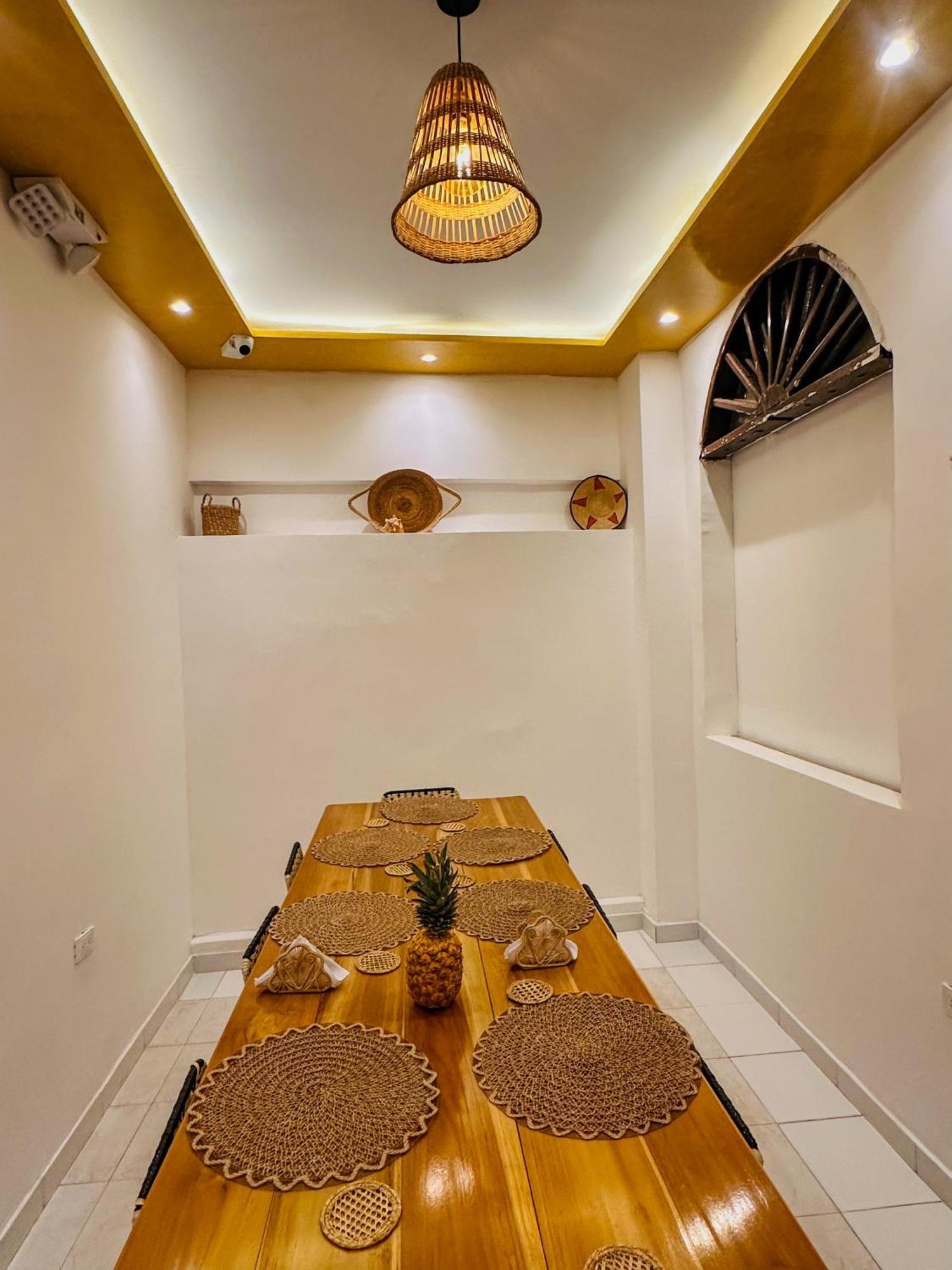 Hostal Casa Torres Centro Historico - Adults Only Картахена Экстерьер фото